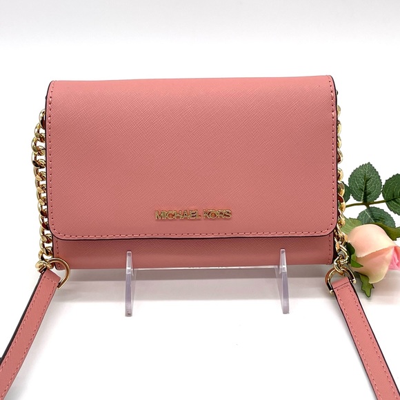 Michael Kors Multifunctional Phone XbodyBag - Picture 4 of 11